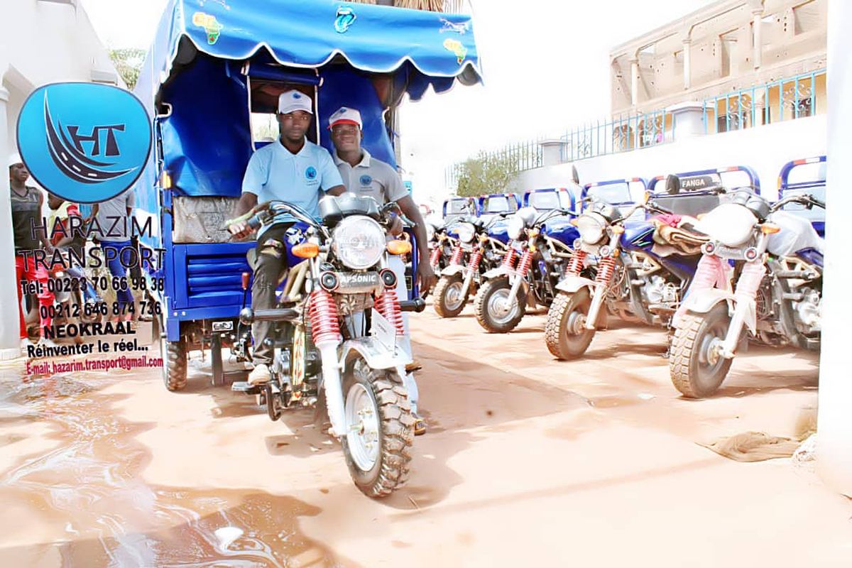 Harazim Transport — Transport de personnes et de bagages en taxi triporteur.